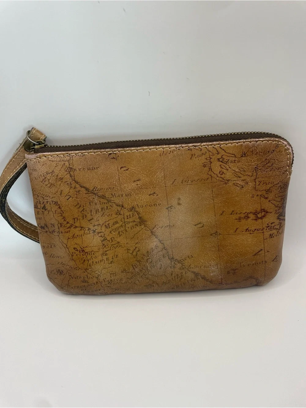 Patricia Nash compact leather